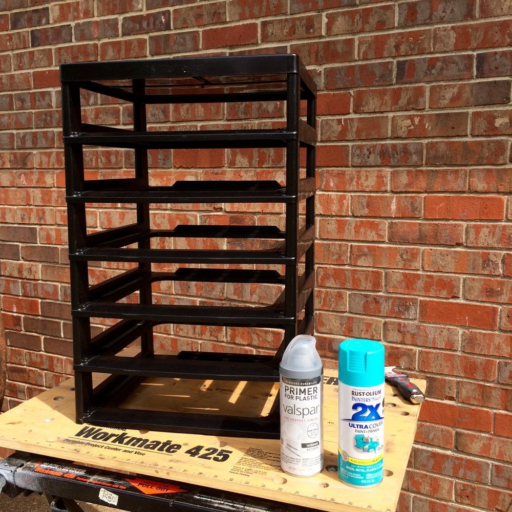 Gold Spray paint + plastic drawers = Amazing  Spray paint plastic, Painting  plastic, Spray painted plastic drawers