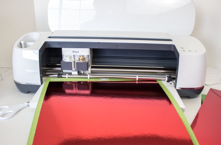 holographic paper in cricut machine
