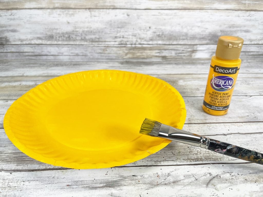 painting paper plate yellow
