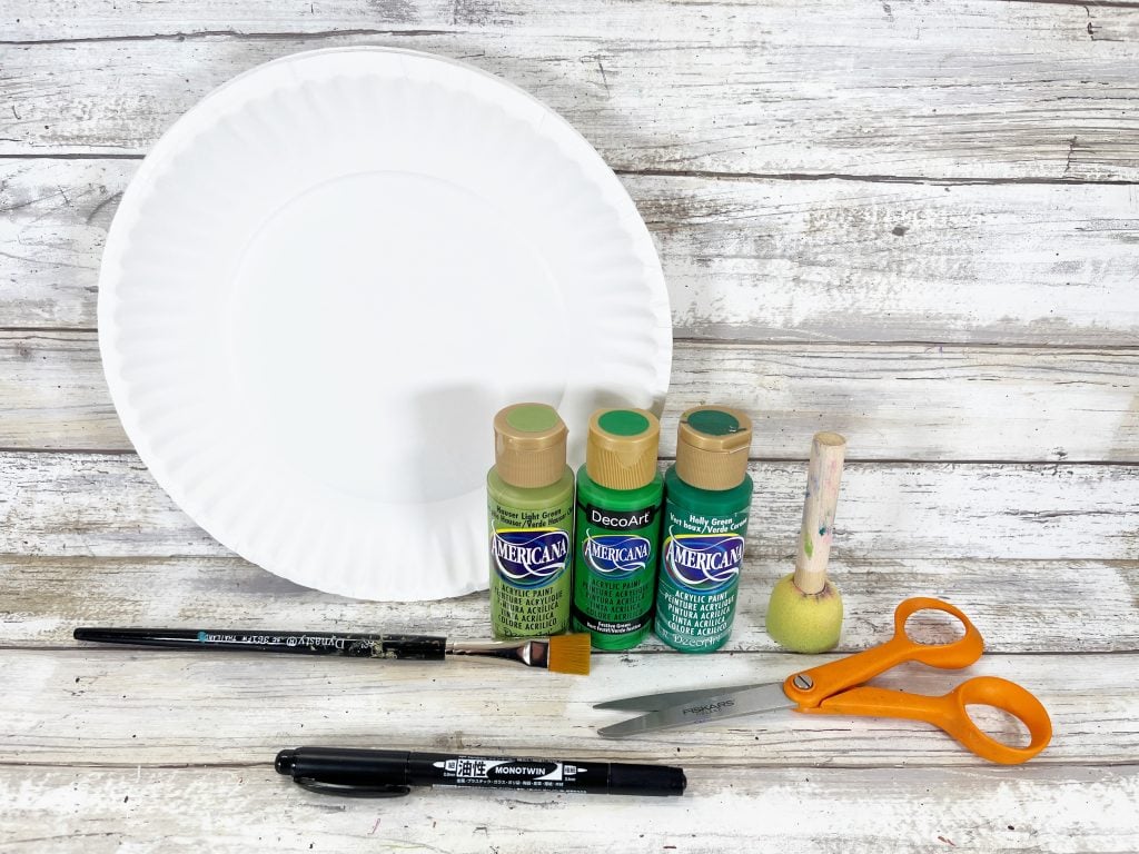 supplies for shamrock paper plate craft